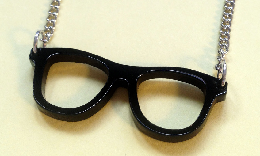 Glasses Necklace Inventables